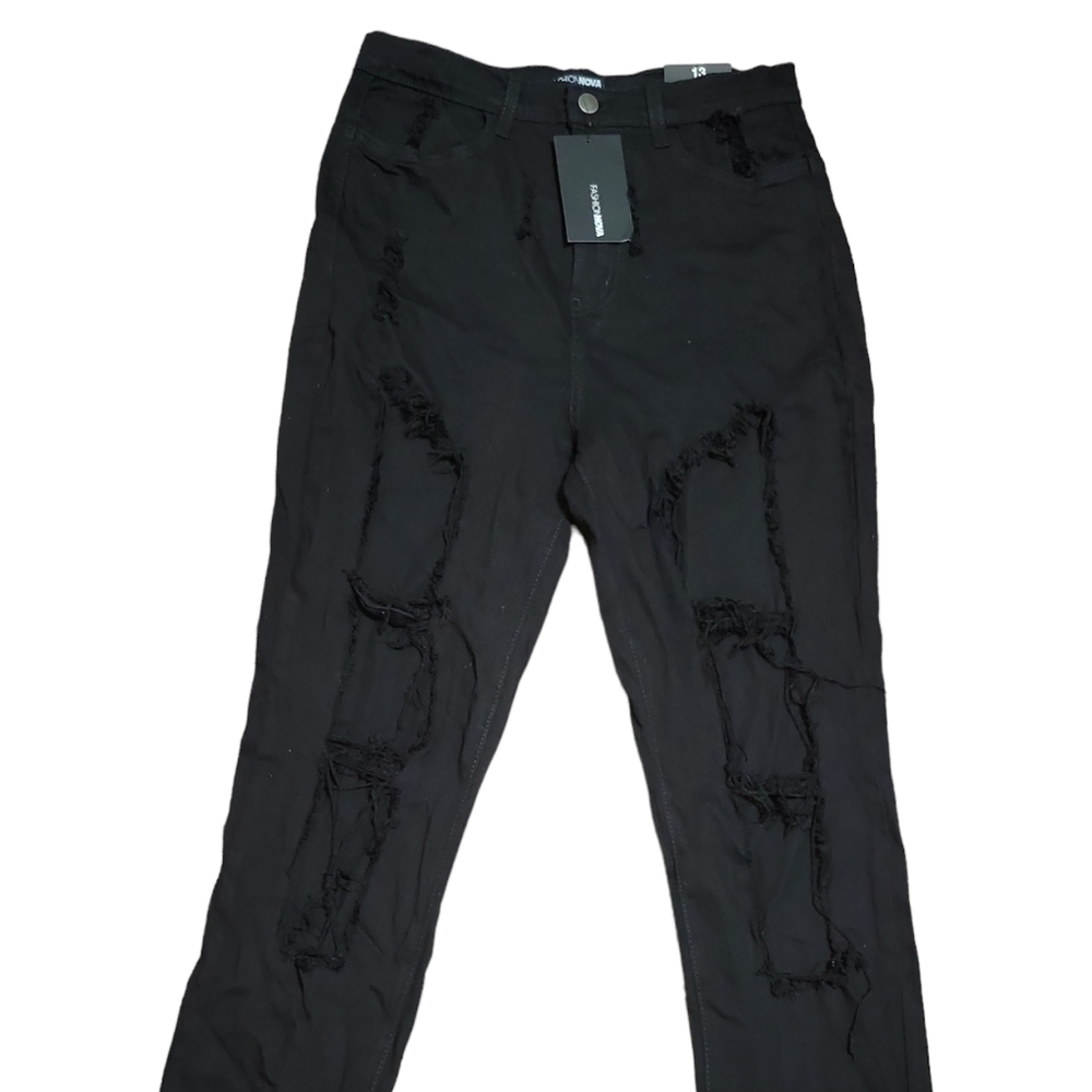 Fashion Nova Woman's Size 13 Distressed Black Jeans